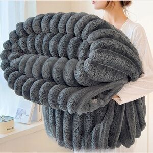 Plush Gray Blanket with Textured Design